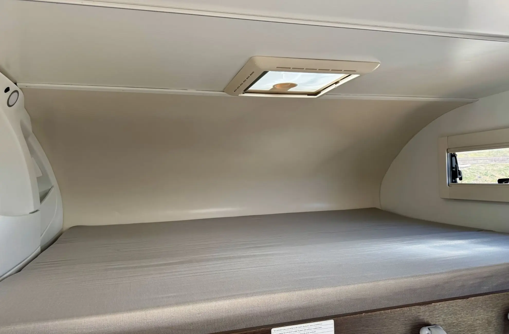 alquiler-autocaravana-madrid-5-personas-economica